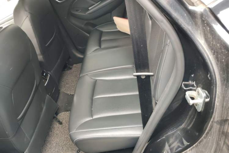 Used Roewe RX5 2018 20T Two-Wheel Drive Automatic Internet Smart Edition Left Rear Seat