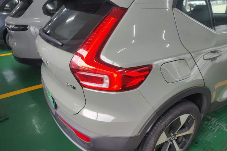 Used Volvo XC40 2024 B4 4x4 Smart Luxury Edition