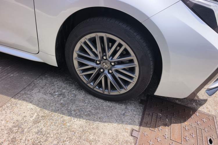 Used Toyota Levin 2023 Dual-Motor 2.0L Luxury Edition Right Front Wheel Hub