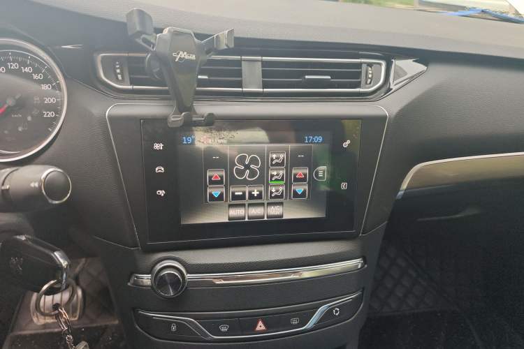 Used Peugeot 408 2014 1.8L Automatic Luxury Edition