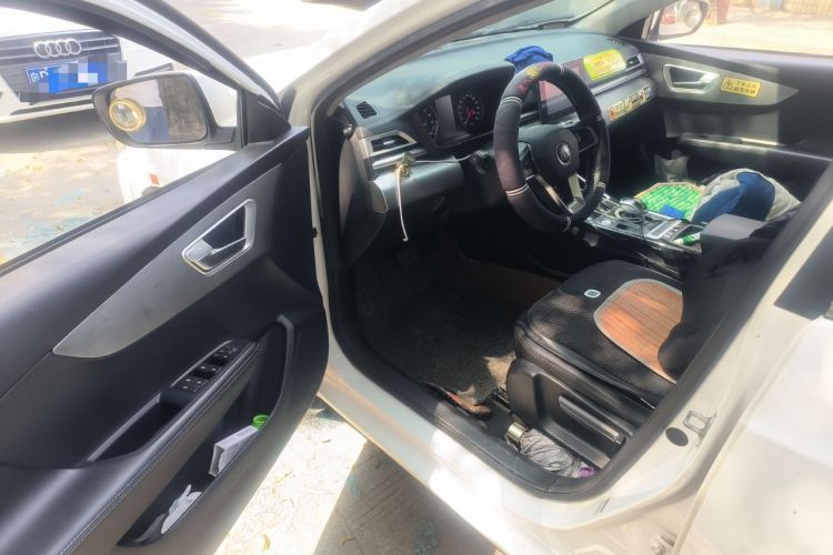 Used BYD Qin New Energy 2019 High-Range Luxury Model