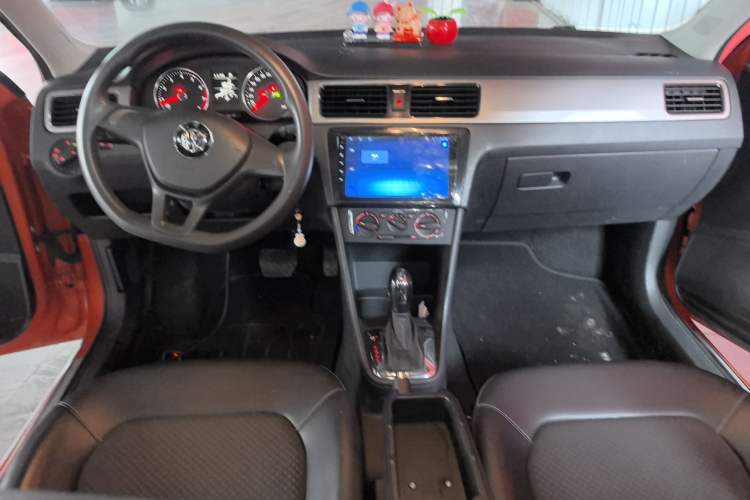 Used Volkswagen Santana 2015 Haval H6 1.6L Automatic Comfort Model Center Console