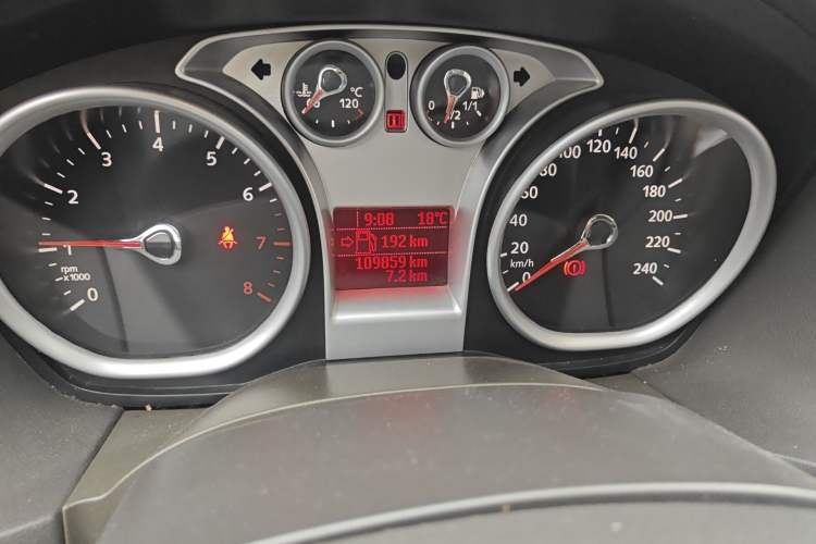 Used Ford Focus 2012 Hatchback Classic 1.8L Automatic Fashion Edition Odometer Close Up