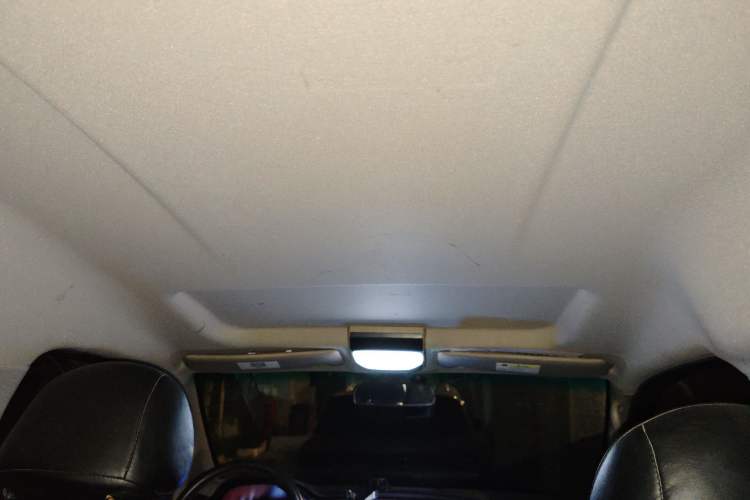 Used FORTHING Lingzhi 2018 M5L 2.0L 7-Seater Comfort Model
