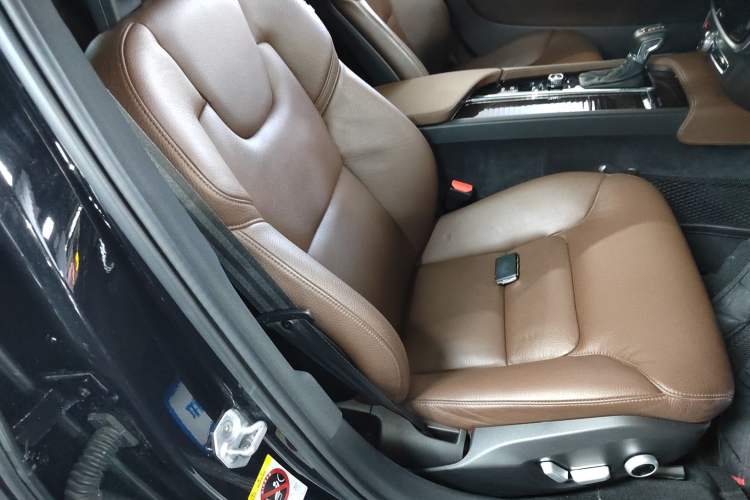 Used Volvo S90 2017 T4 Zhiyuan Edition