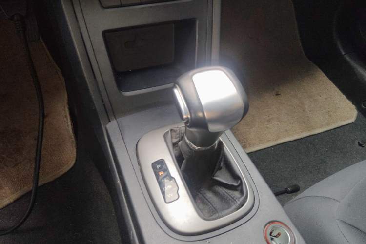 Used Roewe 350 2015 1.5L Automatic Luxury Sunroof Edition