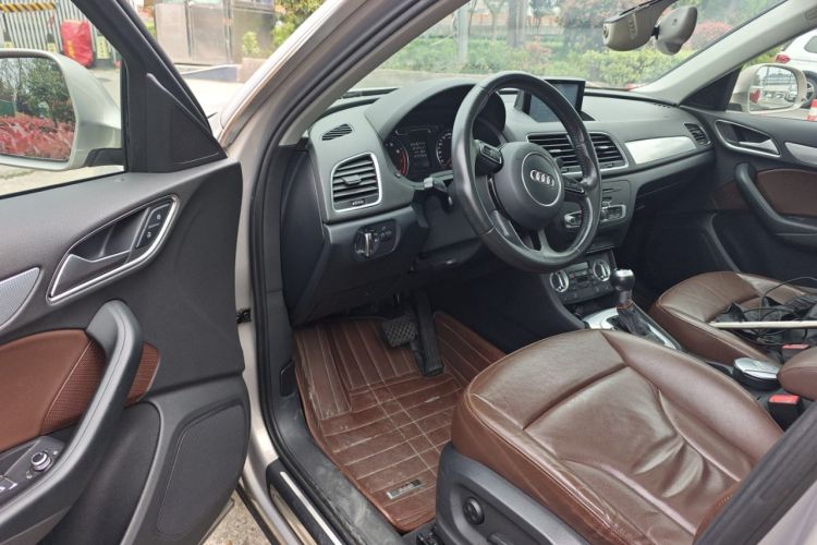 Used Audi Q3 2015 35 TFSI Comfort Model Driver Seat