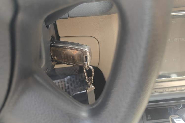 Used Volkswagen Passat 2009 2.0L MFI Automatic Luxury Edition