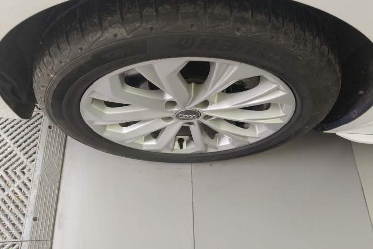 Used Audi A4L 2019 40 TFSI Ambition China VI Left Front Wheel Hub