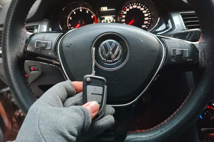 Used Volkswagen C-TREK 2017 230TSI DSG Comfort Version Interior 1