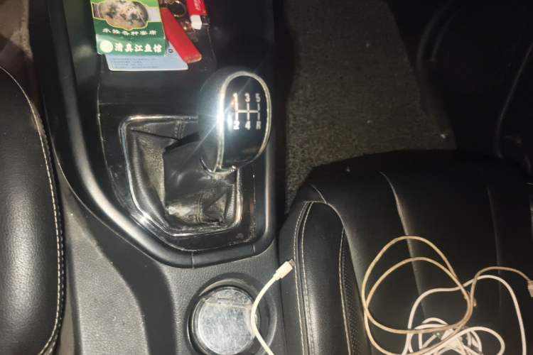 Used Dongfeng Fengon 580 2020 1.8L Manual Comfort Model Gear Lever