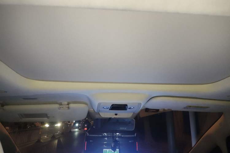 Used Denza D9 2024 DM-i 980 Four-Wheel Drive Flagship Model
