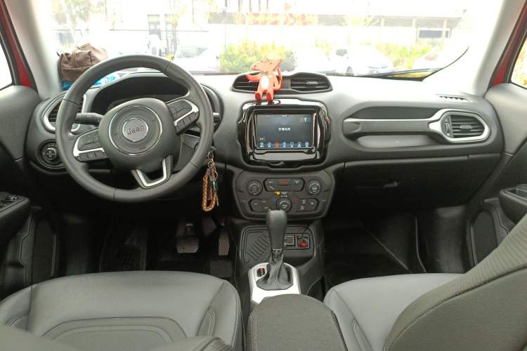 Used Jeep Renegade 2019 220T Automatic Leading Edition