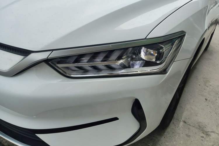 Used BYD Qin PLUS 2021 EV 400KM Leading Comfort Edition Left Front Headlight