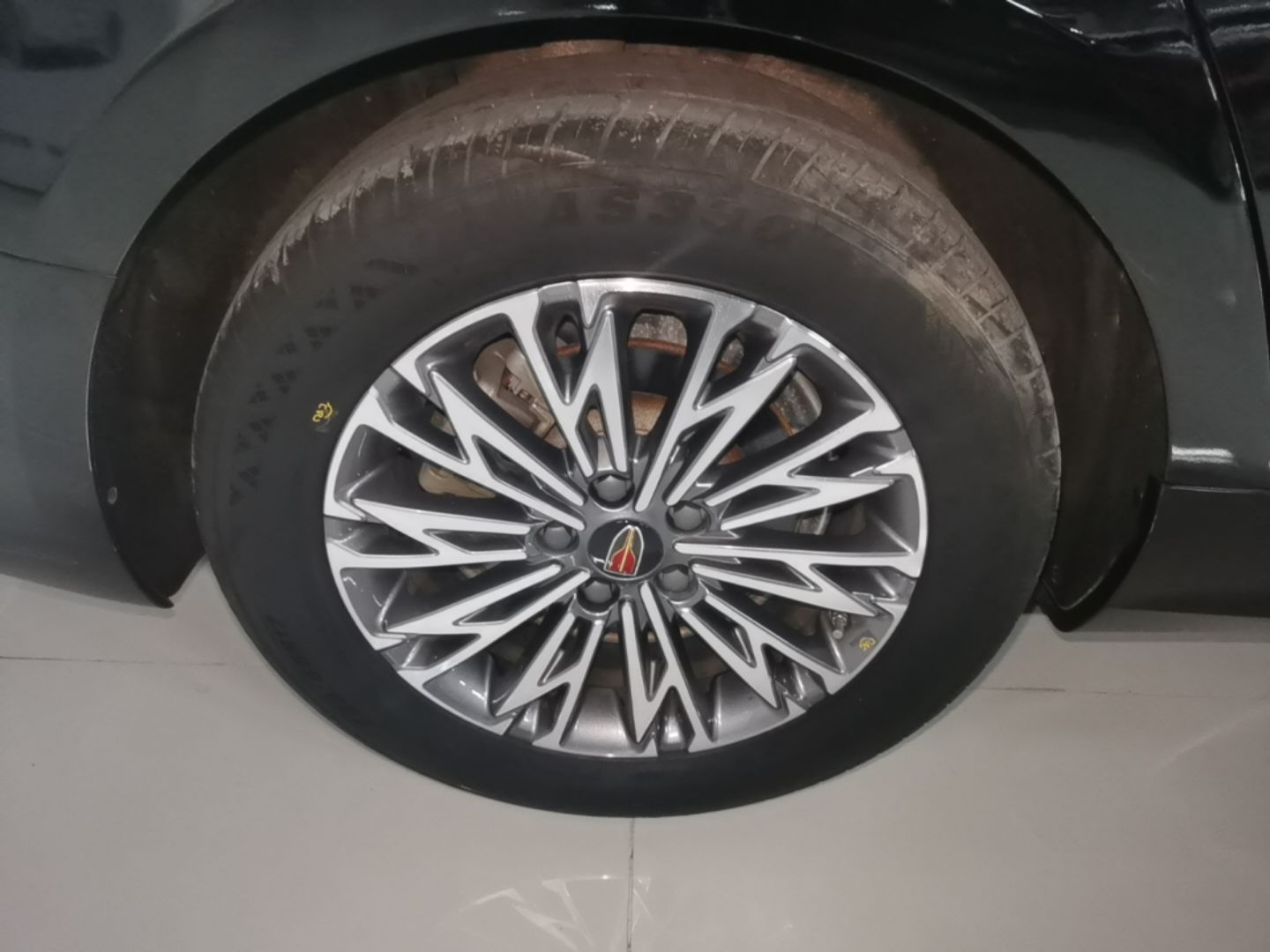 Hongqi H5 2024 1.5T DCT Smart Connect Flagship Edition - Chinese Trim Yun — снимка 11