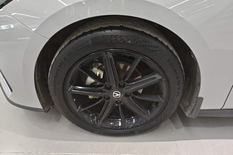 Used CHANGAN UNI-V 2022 1.5T Prestige Version
