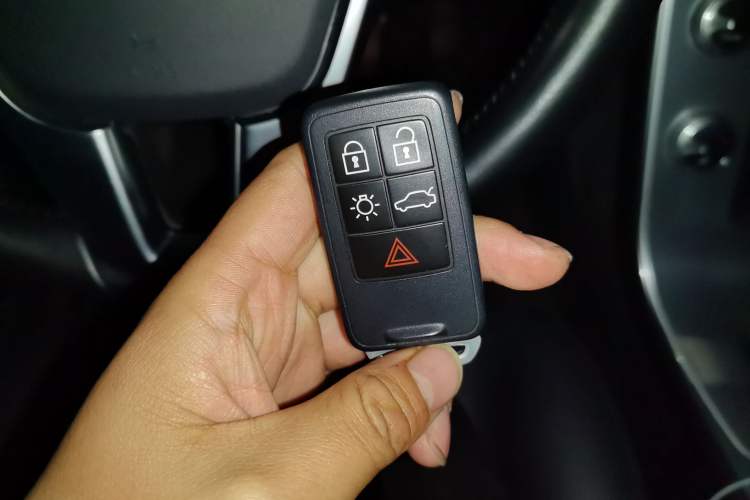 Used Volvo V60 2017 T5 Zhiyi Edition China V Standard
