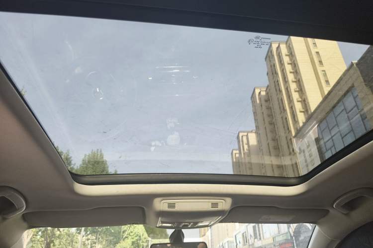 Used Volkswagen Tharu 2022 280TSI Two-Wheel-Drive Luxury Edition