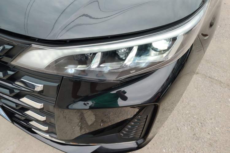 Used GAC Trumpchi M6 2023 PRO 270T DCT Luxury Edition
