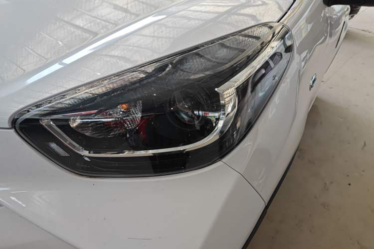 Used Chery Little Ant 2021 150 000 Yuan Ant Fan Edition Ant Stylish Version Lithium-Ion Battery Left Front Headlight