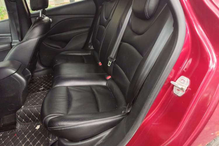 Used Fiat Viaggio 2015 1.4T Automatic Enjoyment Edition Left Rear Seat