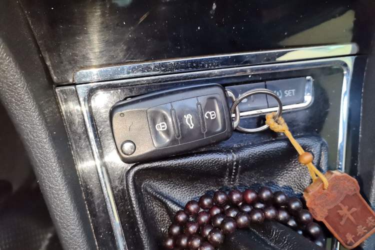 Used Volkswagen Bora 2013 1.6L Manual Comfort Model Vehicle Key