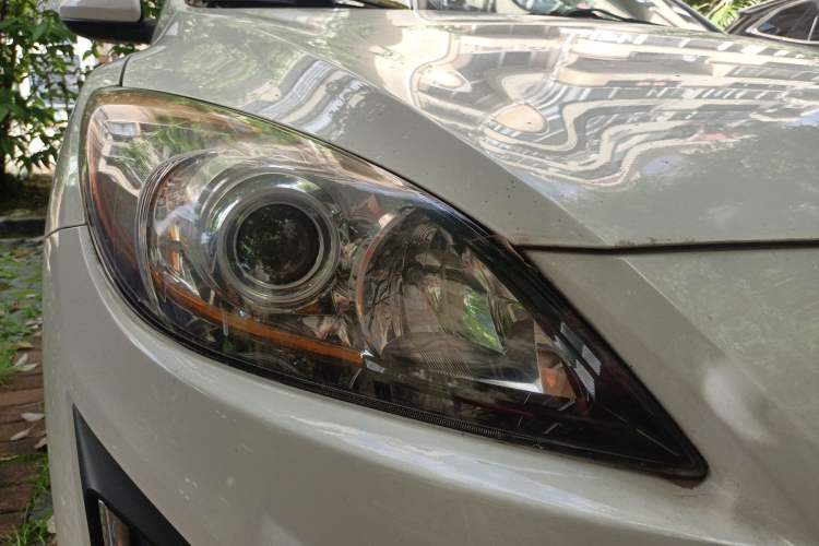 Used Mazda 3 2015 Sedan 1.6L Automatic Elite Model