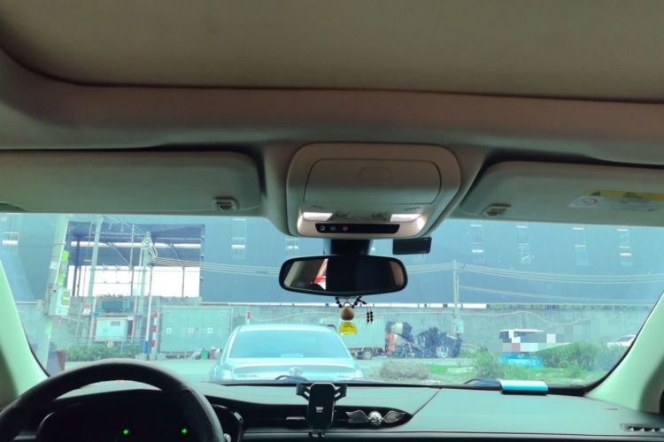 Used Cadillac XT5 2016 28T Four-Wheel Drive Luxury Model Headliner