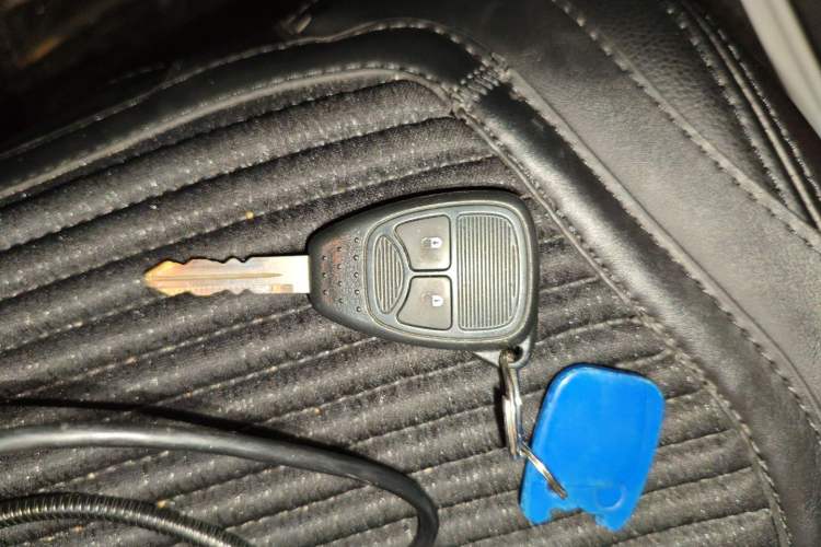 Used Jeep Compass 2012 2.0L two-wheel drive sport version