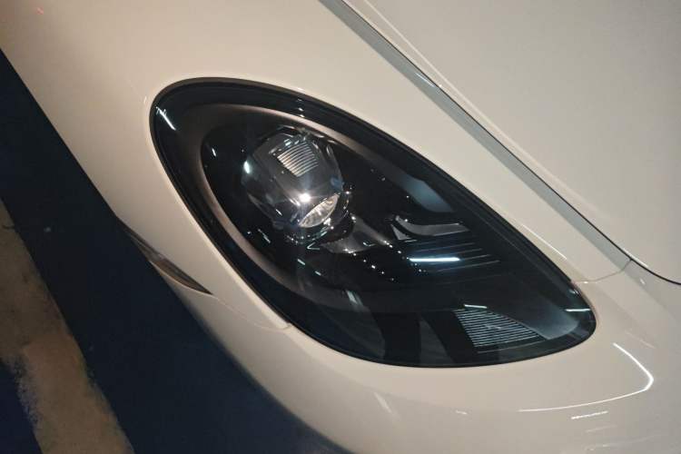 Used Porsche 718 2022 Boxster 2.0T Right Front Headlight