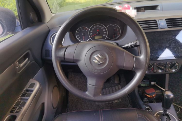 Used Suzuki Swift 2014 1.5L Automatic Fashion Edition
