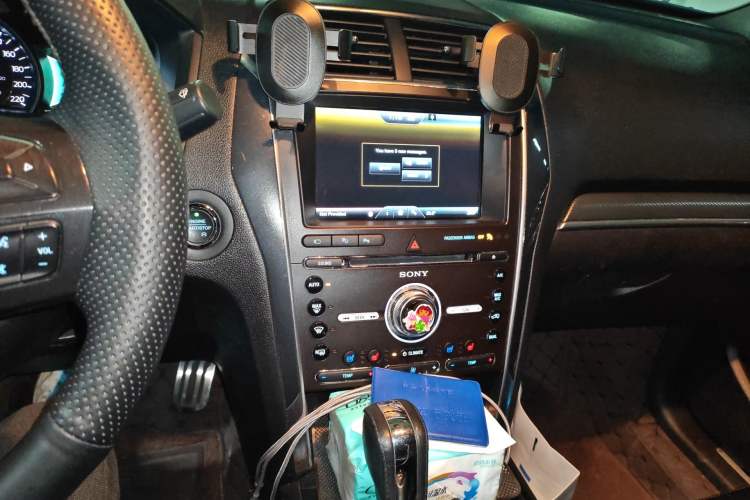 Used Ford Explorer 2016 3.5T Sport Edition Audio And AC Panel