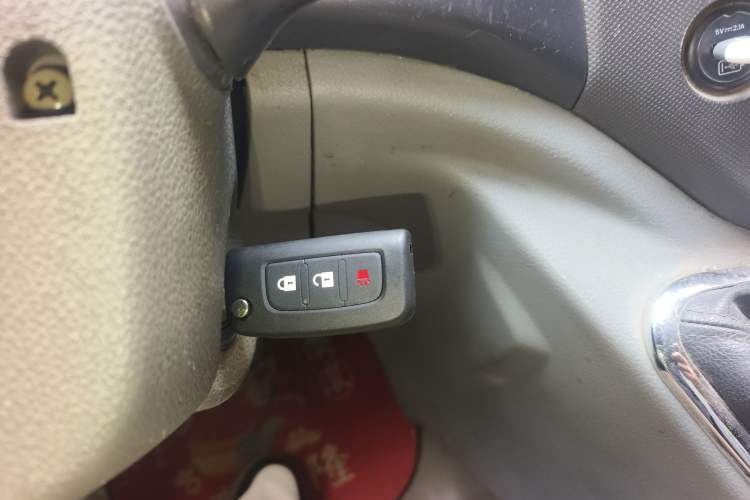 Used Foton Toano 2020 2.0T Multi-Function Extended Wheelbase Mid-Roof 5/6/7-Seater China VI4F20TC3
