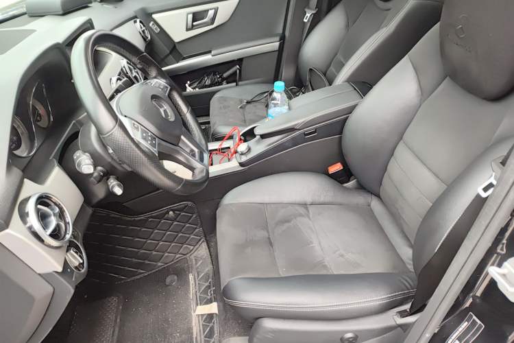 Used Mercedes-Benz GLK-Class 2015 GLK 260 4MATIC Dynamic Edition Ultimate Version Left Front Seat