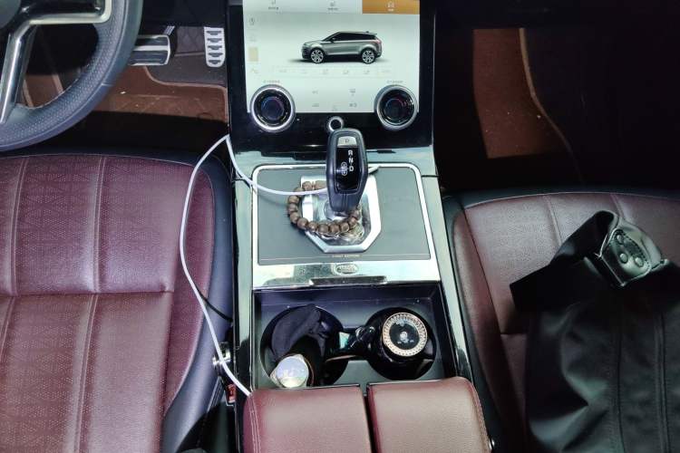 Used Land Rover Range Evoque 2021 Range Rover Velar L 249PS R-Dynamic First Edition
