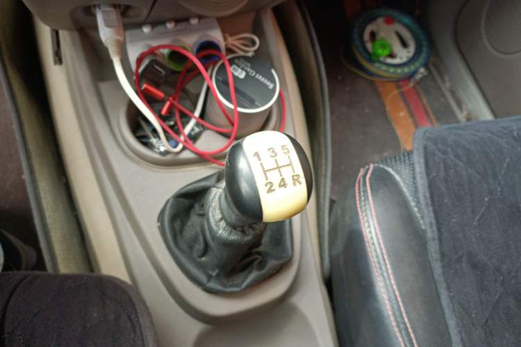 Used Wuling Hongguang 2014 1.2L Standard Model China IV