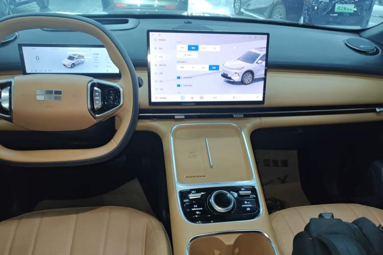 Used Geely Galaxy Xingjian 7 EM-i 2025 120km Exploration+ Version