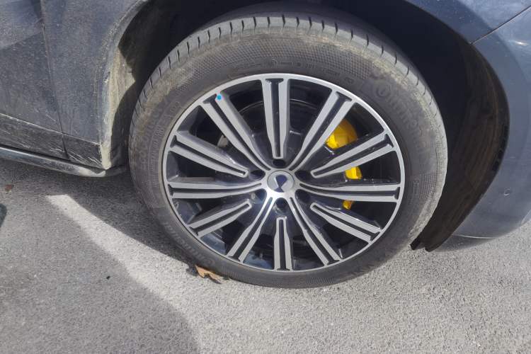 Used Denza N9 2025 Prestige Version
