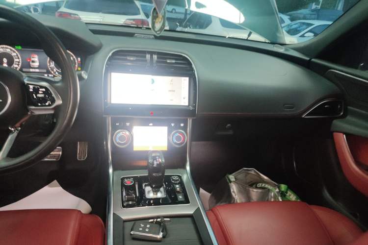 Used Jaguar XEL 2023 2.0T 250 PS R-DYNAMIC S Advanced Sport Edition
