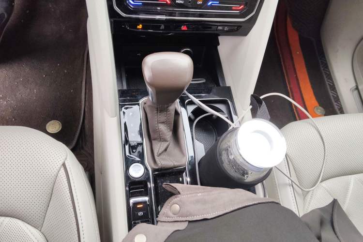 Used Volkswagen Viloran 2020 380TSI Prestige Edition
