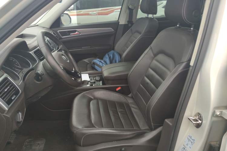 Used Volkswagen Teramont 2017 530 V6 Four-Wheel Drive Luxury Edition Left Front Seat