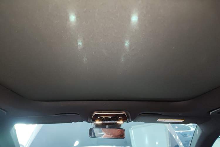 Used Mercedes-Benz GLC 2024 GLC 260 L 4MATIC Luxury Model 5 Seats