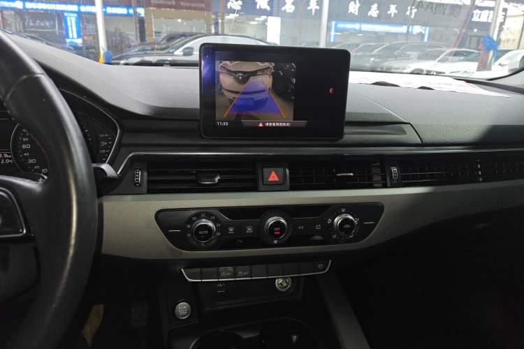 Used Audi A4L 2018 30th Anniversary Edition 30 TFSI Ambition Model
