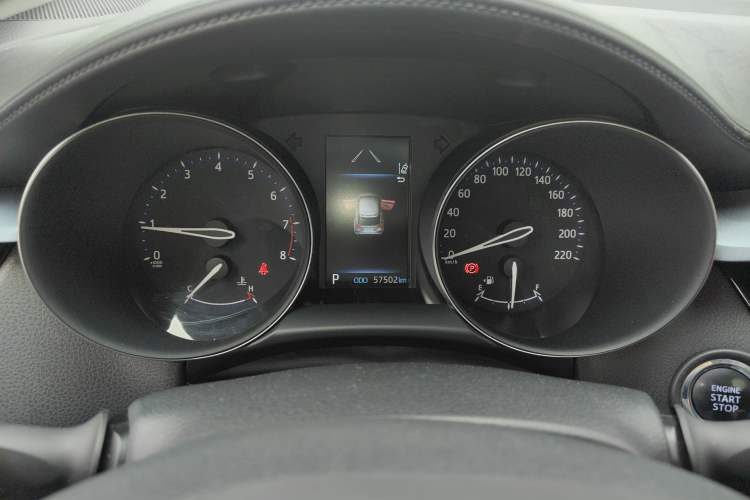 Used Toyota IZOA 2021 2.0L Enjoy Edition
