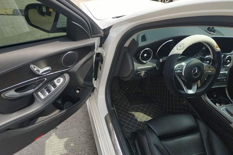 Used Mercedes-Benz C-Class 2021 C 200 L Fashion Edition Sport Version Driver Seat