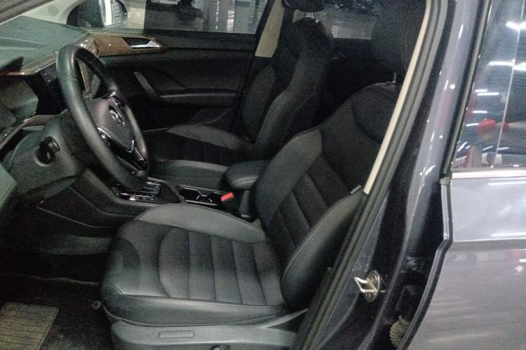 Used Volkswagen Tharu 2020 280TSI Two-Wheel Drive Luxury Plus Version China VI Standard