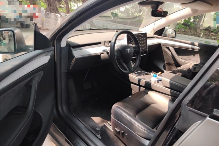 Used Tesla Model Y 2024 Rear-Wheel-Drive Version
