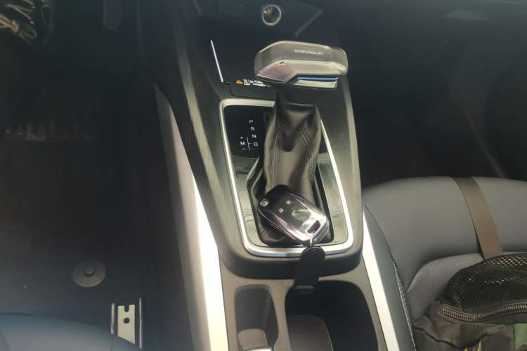 Used Chevrolet Monza 2024 1.5L Dual-Clutch Enjoyment Edition Gear Lever