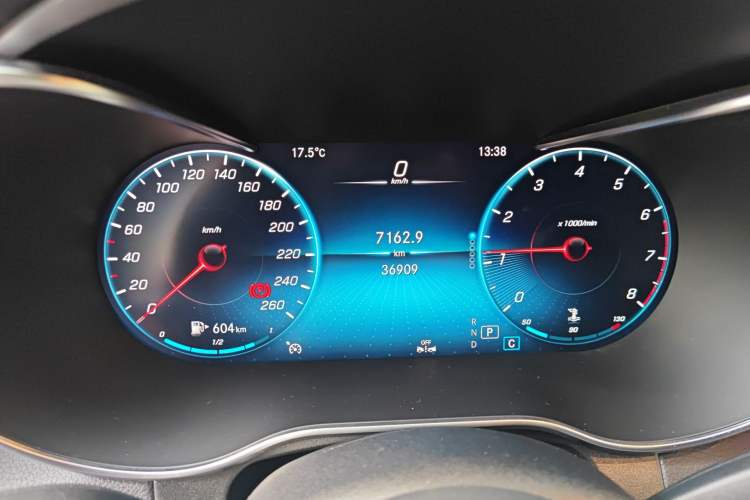 Used Mercedes-Benz GLC Coupe 2023 Refreshed GLC 260 4MATIC Coupe SUV Instrument Cluster