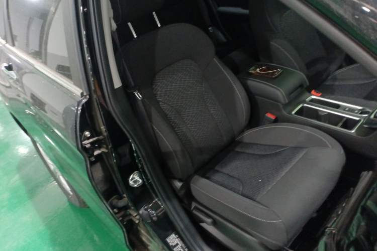 Used Haval M6 2023 PLUS 1.5T Manual Elite Smart Connectivity Model